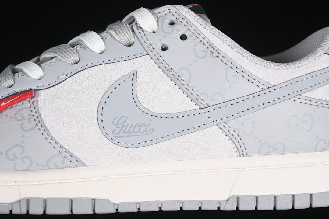 Nike SB Dunk Low Gray Patterned Sneakers DM6868-013