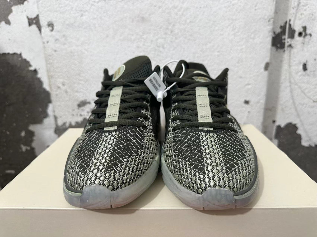 Nike Kobe 5 Protro Basketball Shoes in Black and Gray