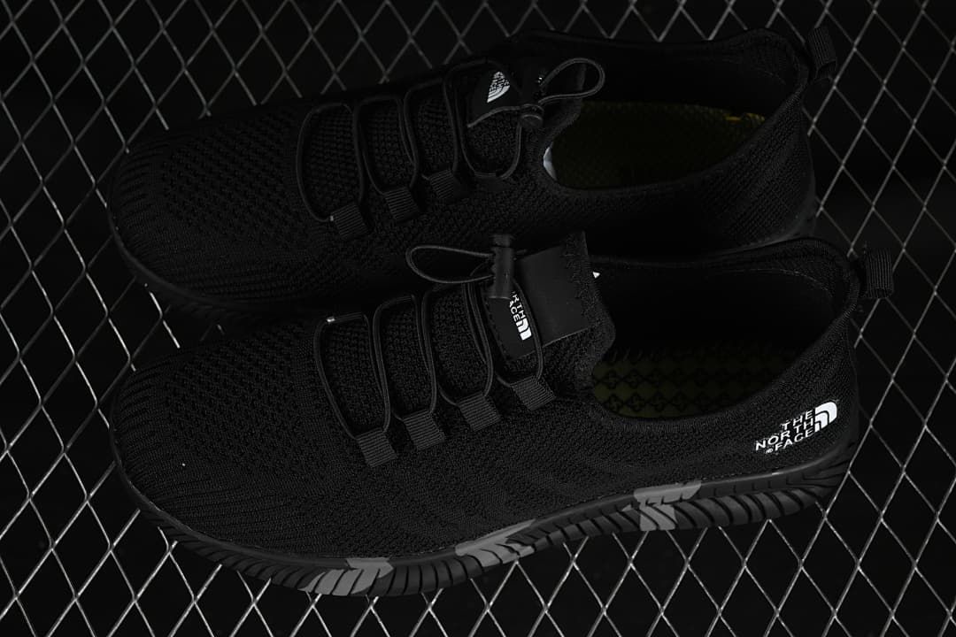 The North Face 8912 Black Casual Outdoor Sneakers
