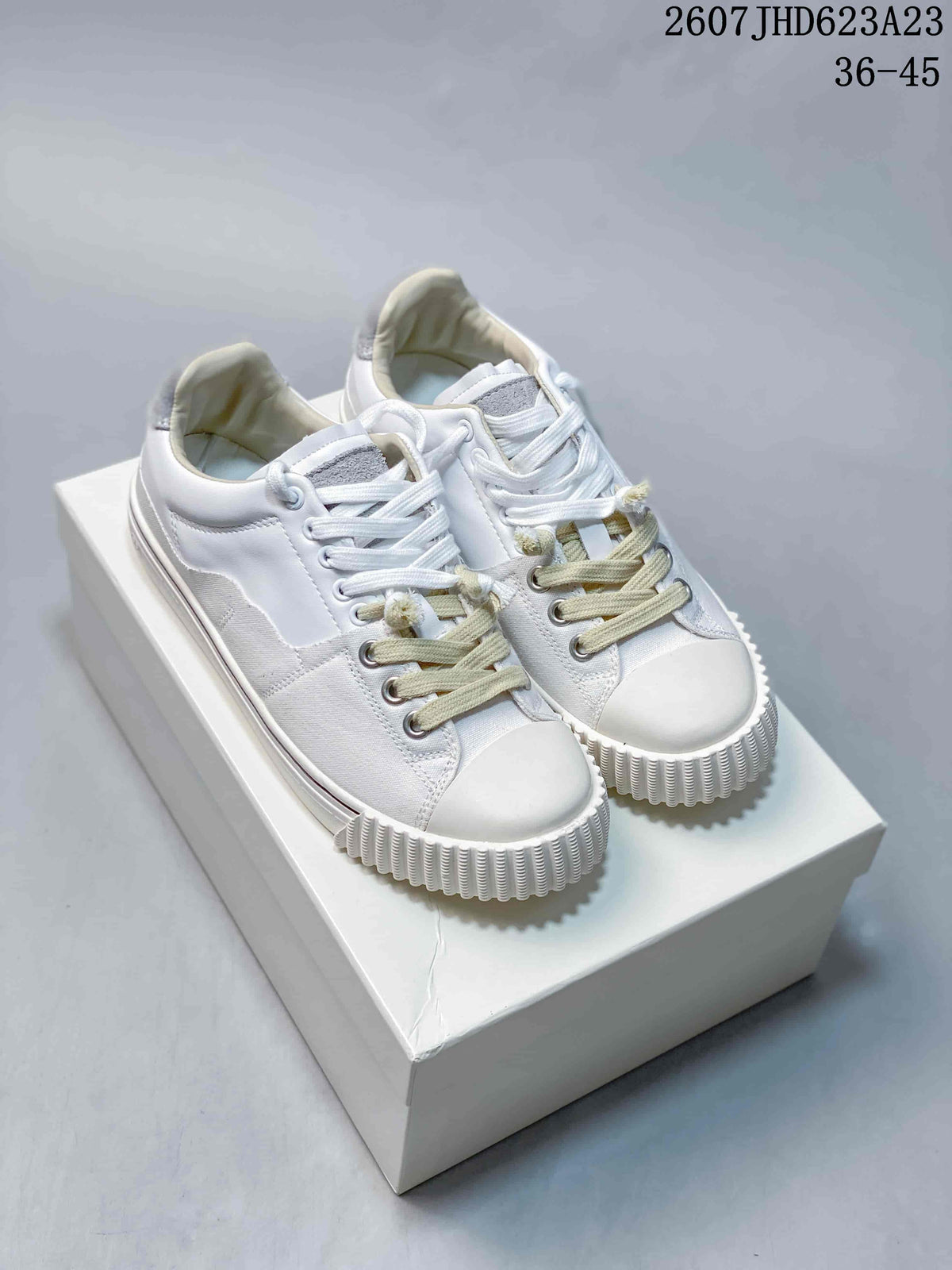 Maison Martin Margiela White Platform Casual Sneakers 2607JHD623A23