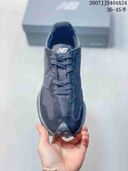 New Balance 327 Low-Top Sneakers Black