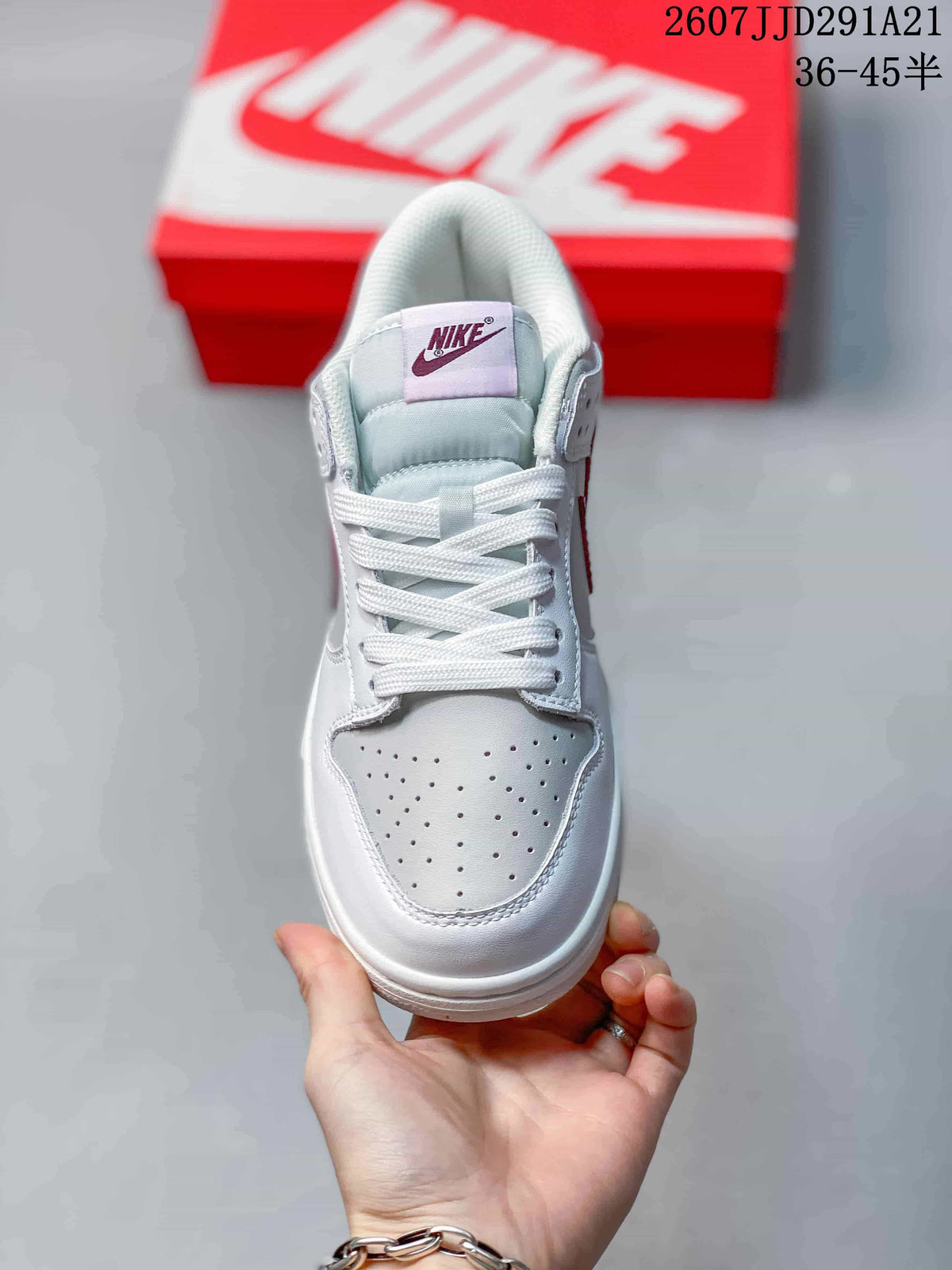 Nike SB Dunk Low Pro Sneakers White Red 2607JJD291A21