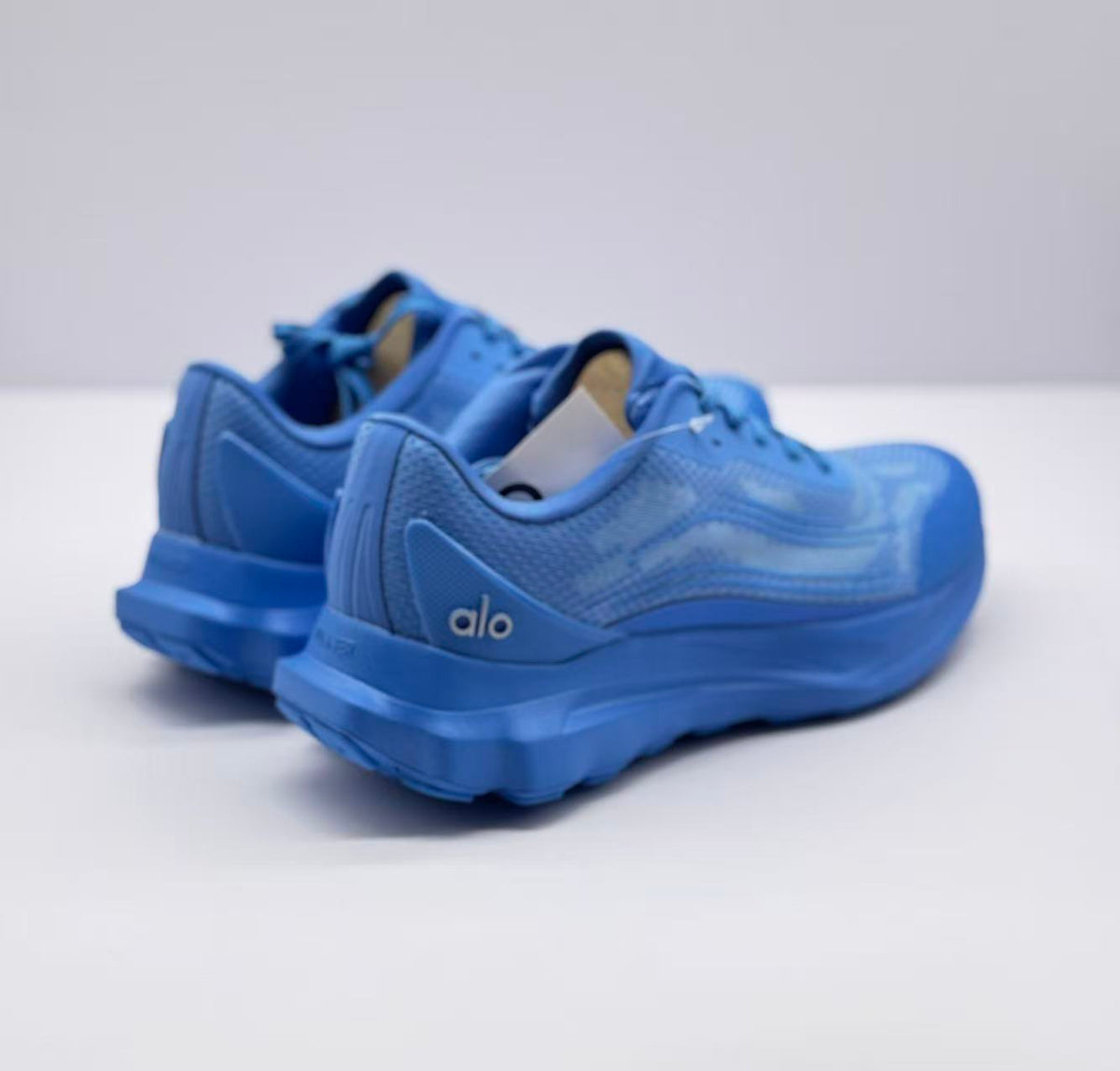 Alo Runner Sneakers Blue