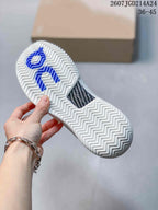 On THE ROGER Pro 2 Tennis Shoes White Blue Pink 2607TGD214A24
