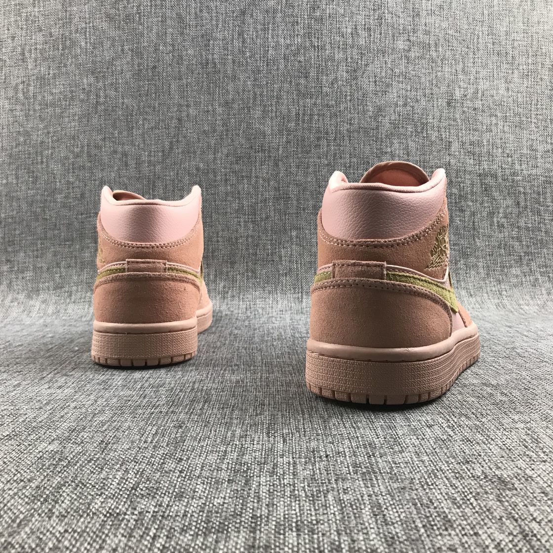 Jordan 1 Mid SE Pink Sneakers 852542-600
