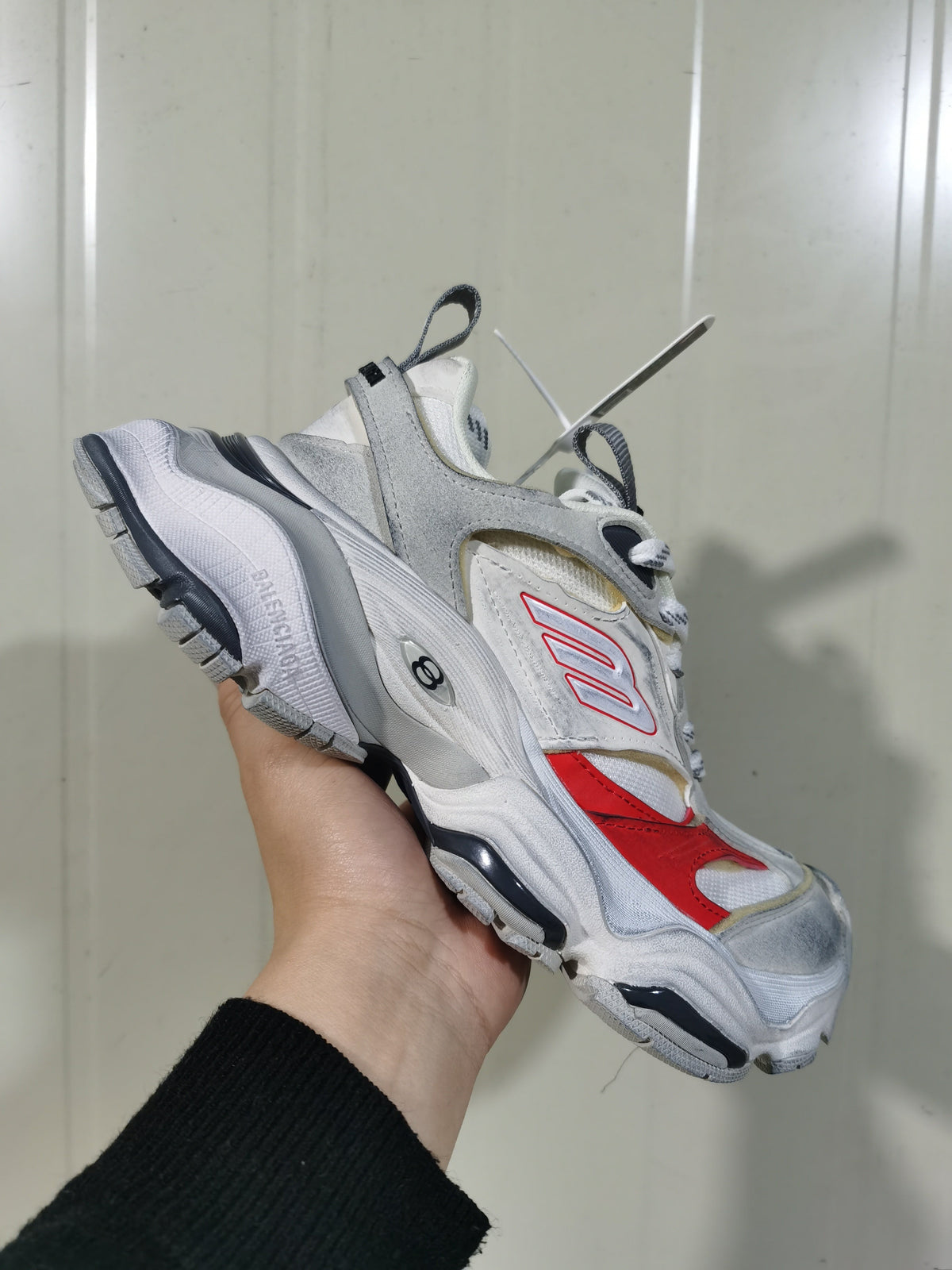 Balenciaga Cargo Sneakers White Grey Red 0521