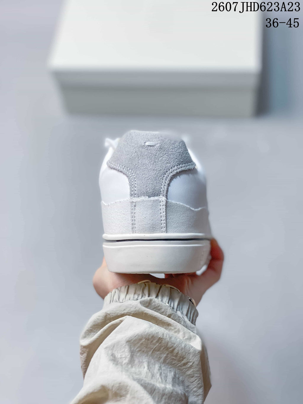 Maison Martin Margiela White Platform Casual Sneakers 2607JHD623A23