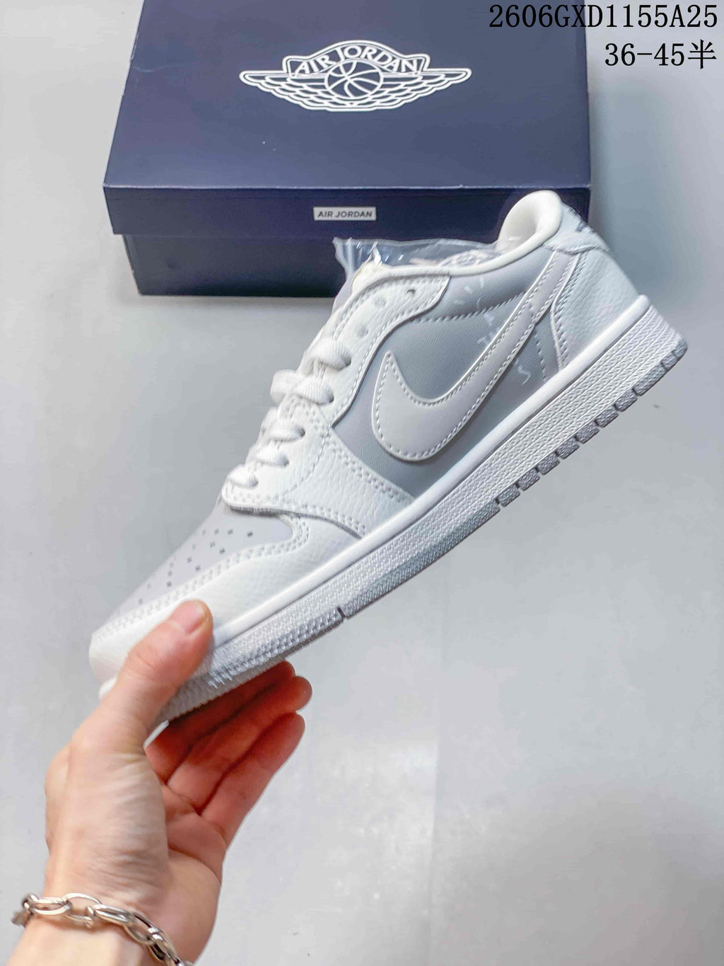 Jordan Low-Top Sneakers in White and Light Grey