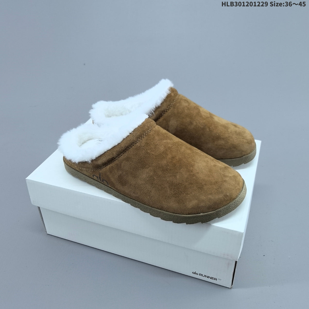 Alo Yoga Recovery Slipper Closed-Toe Slippers