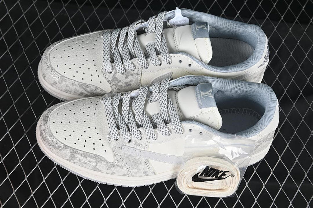 Jordan 1 Low OG SP Grey Snake Print Sneakers