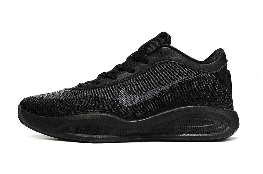 Nike GT Hustle Basketball Shoes in Black and White