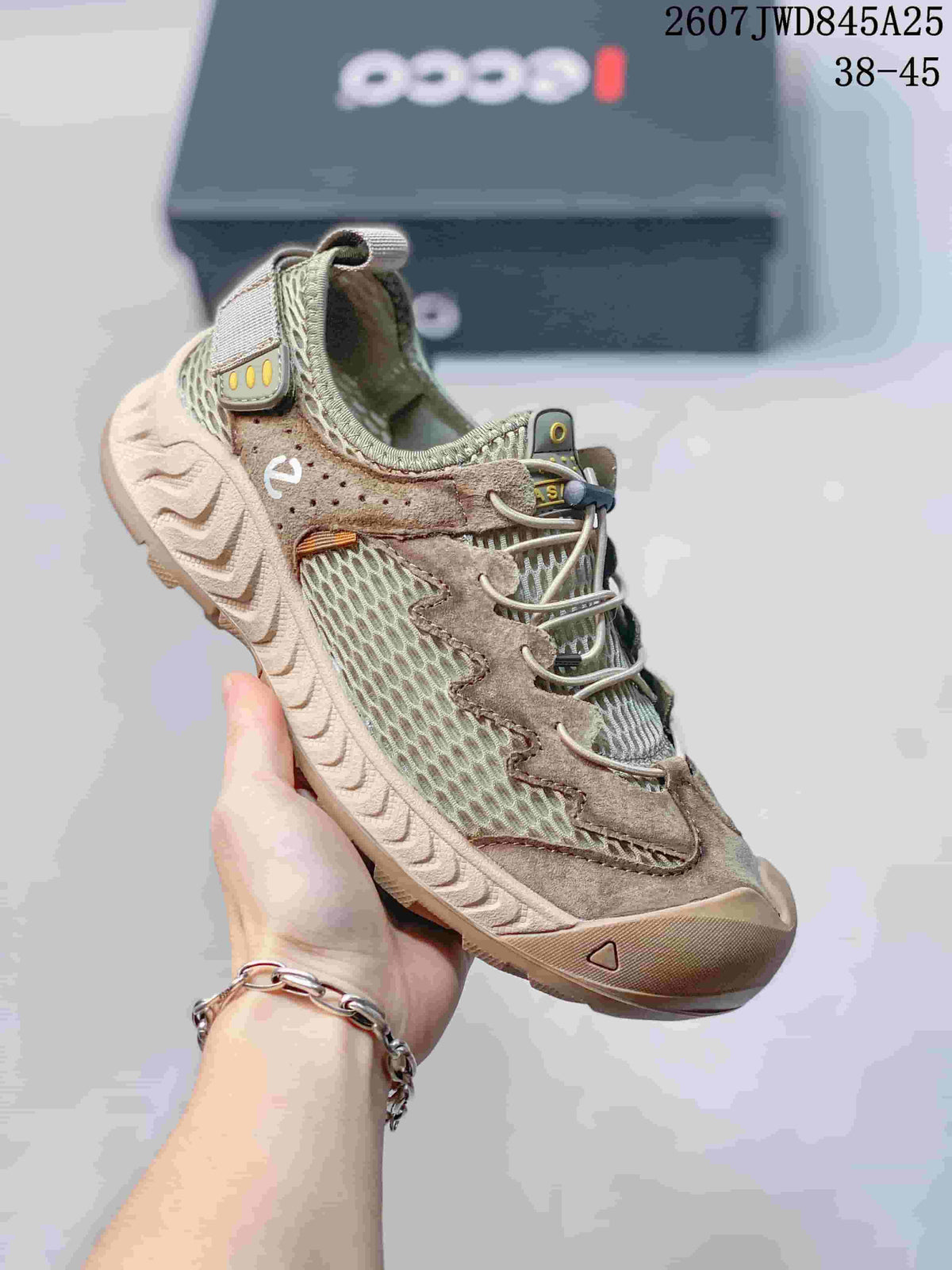 ECCO 2607JWD845A25 Men's Mesh Trail Sneakers Beige