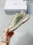 Alo Recovery Mode Low-Top Sneakers - Beige