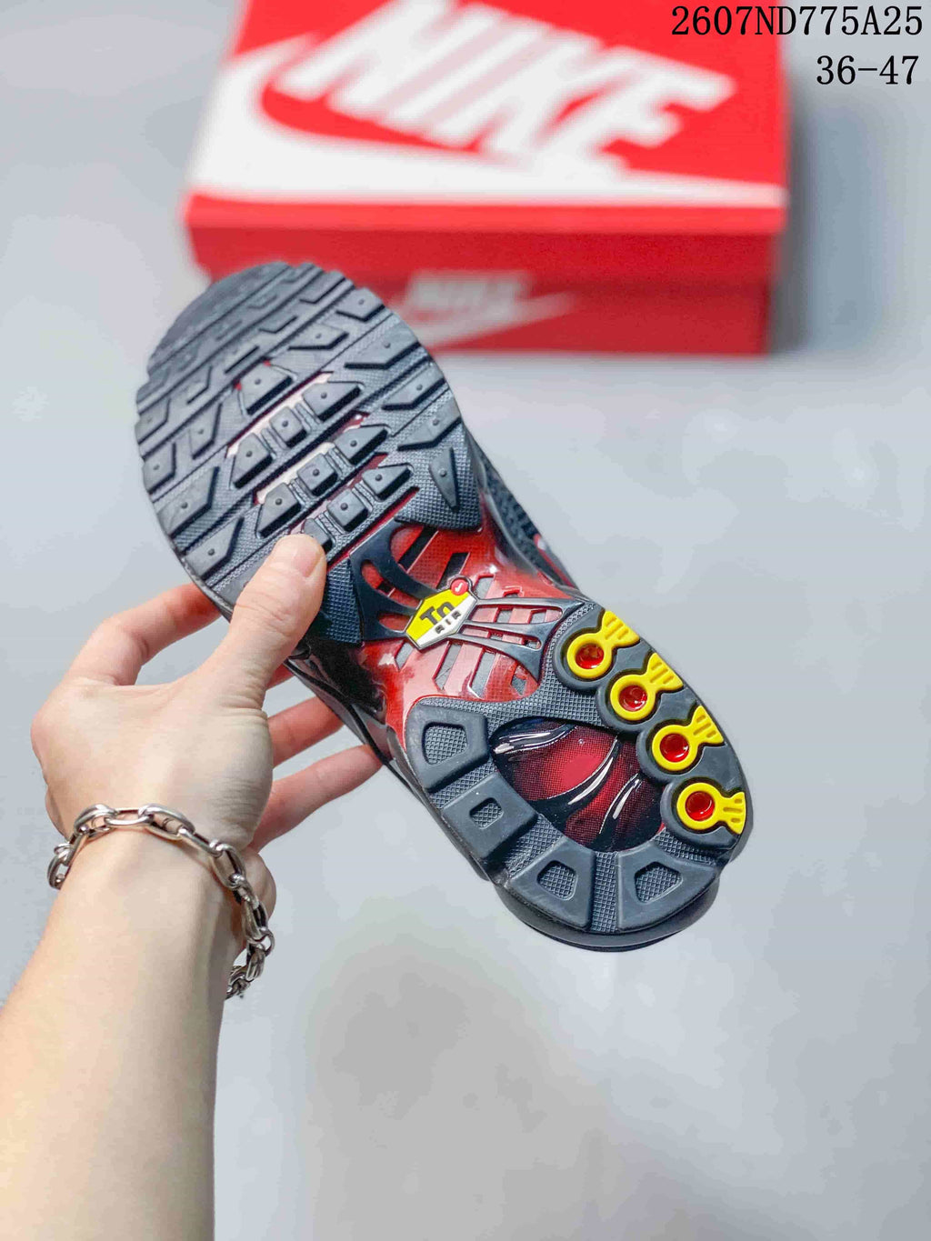 Nike Air Max Plus TN Sneakers Black Red 79205WTQ