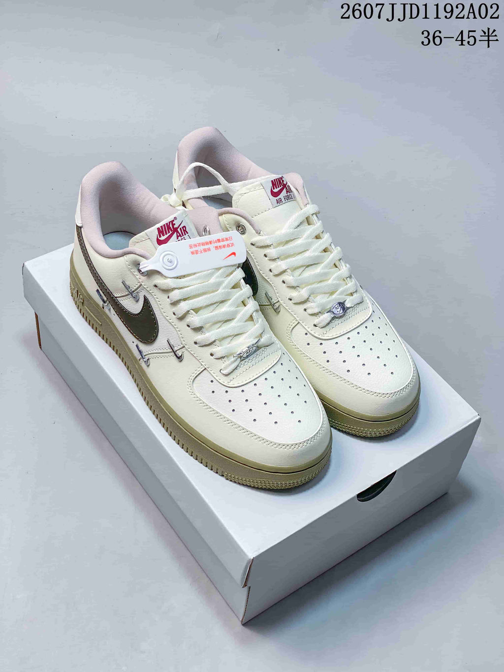 Nike Air Force 1 ’07 Low Sneakers in White and Olive