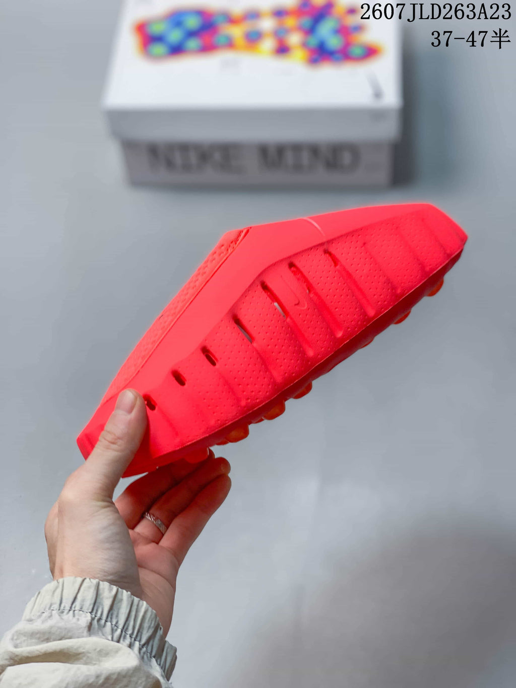 Nike Mind 001 Red Slip-On Sneakers