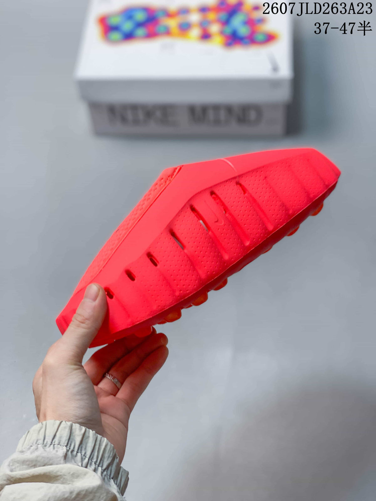Nike Mind 001 Red Slip-On Sneakers