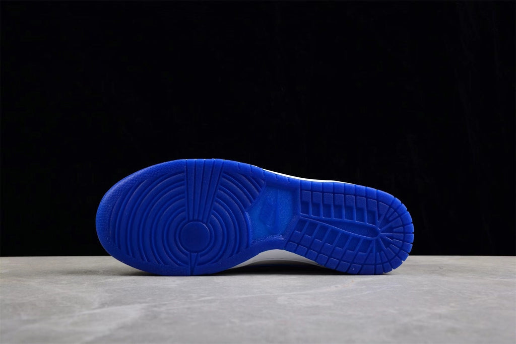 Nike SB FB1841-100 White Blue Low-Top Sneakers