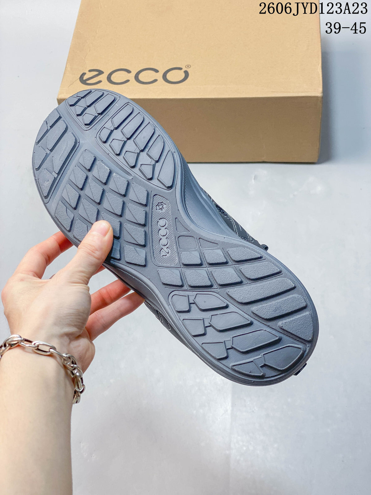 ECCO Sko Low-Top Hiking Sneakers, Gray