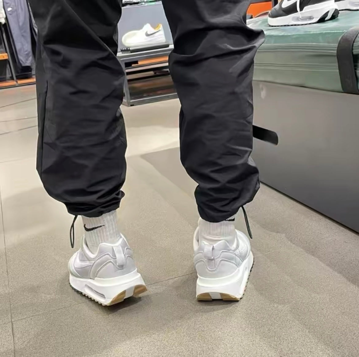 Nike Air Max Dawn Sneakers Grey White DJ3624-002