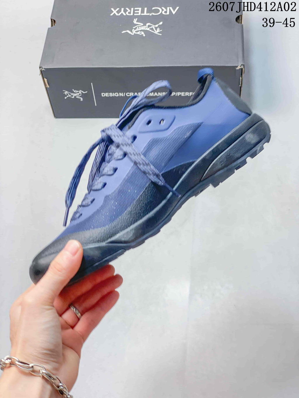 Arc'teryx Konseal LT Women's Hiking Shoes Blue