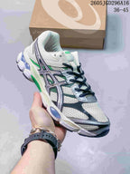 ASICS Gel-Cumulus 16 Sneakers in White, Silver and Green