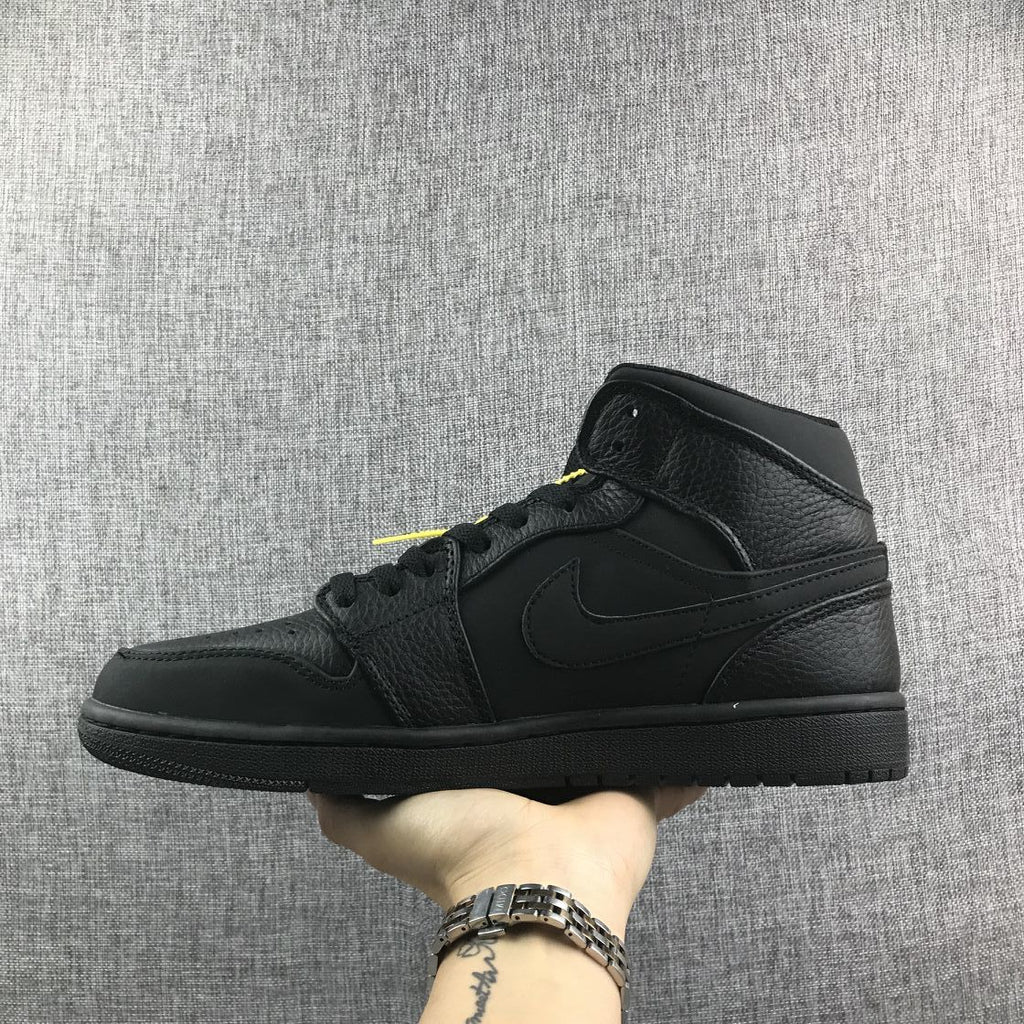 Air Jordan 1 Mid Sneakers, Black