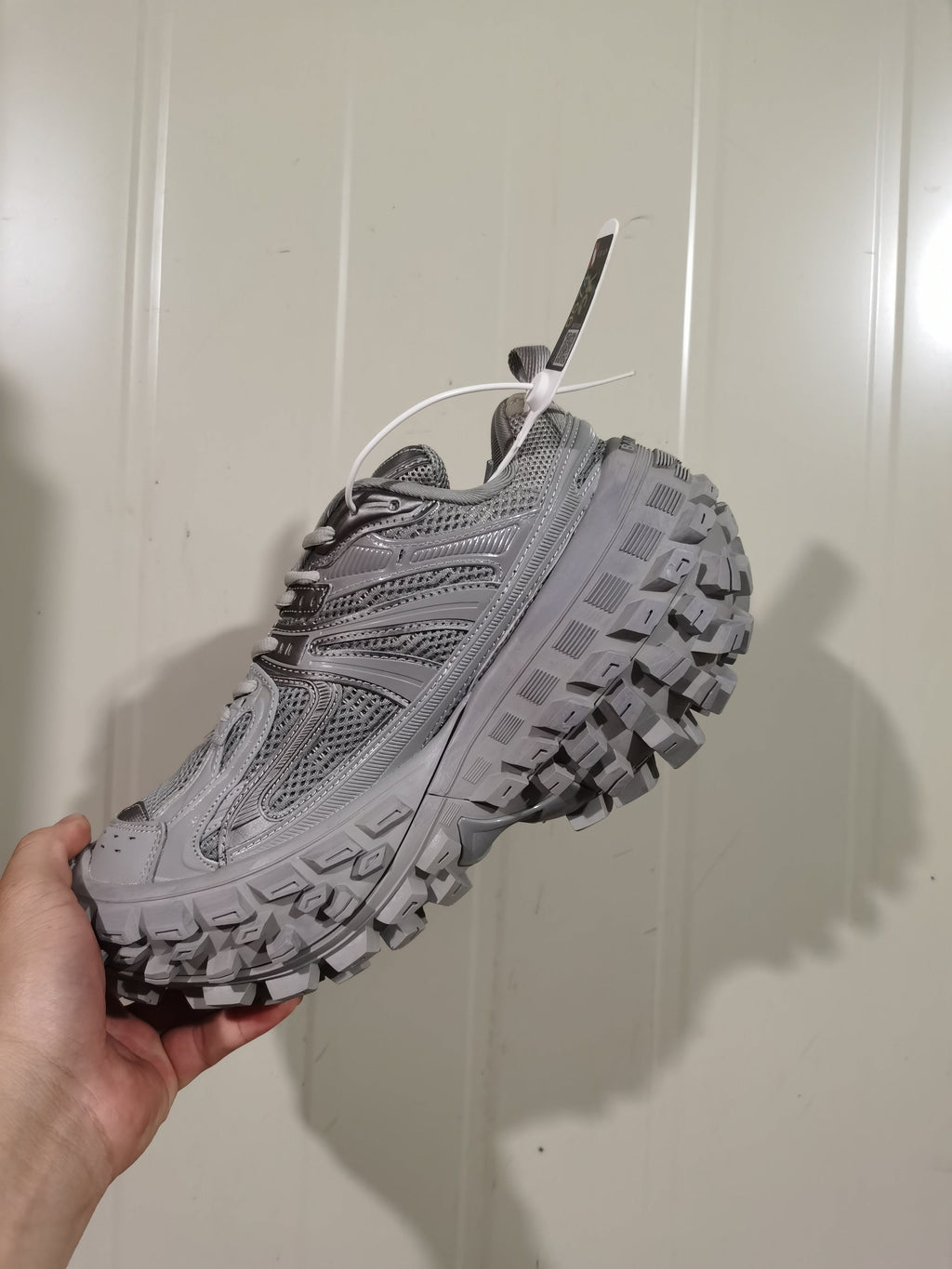 Balenciaga Defender Sneakers Grey 685613 W2RA6 1200