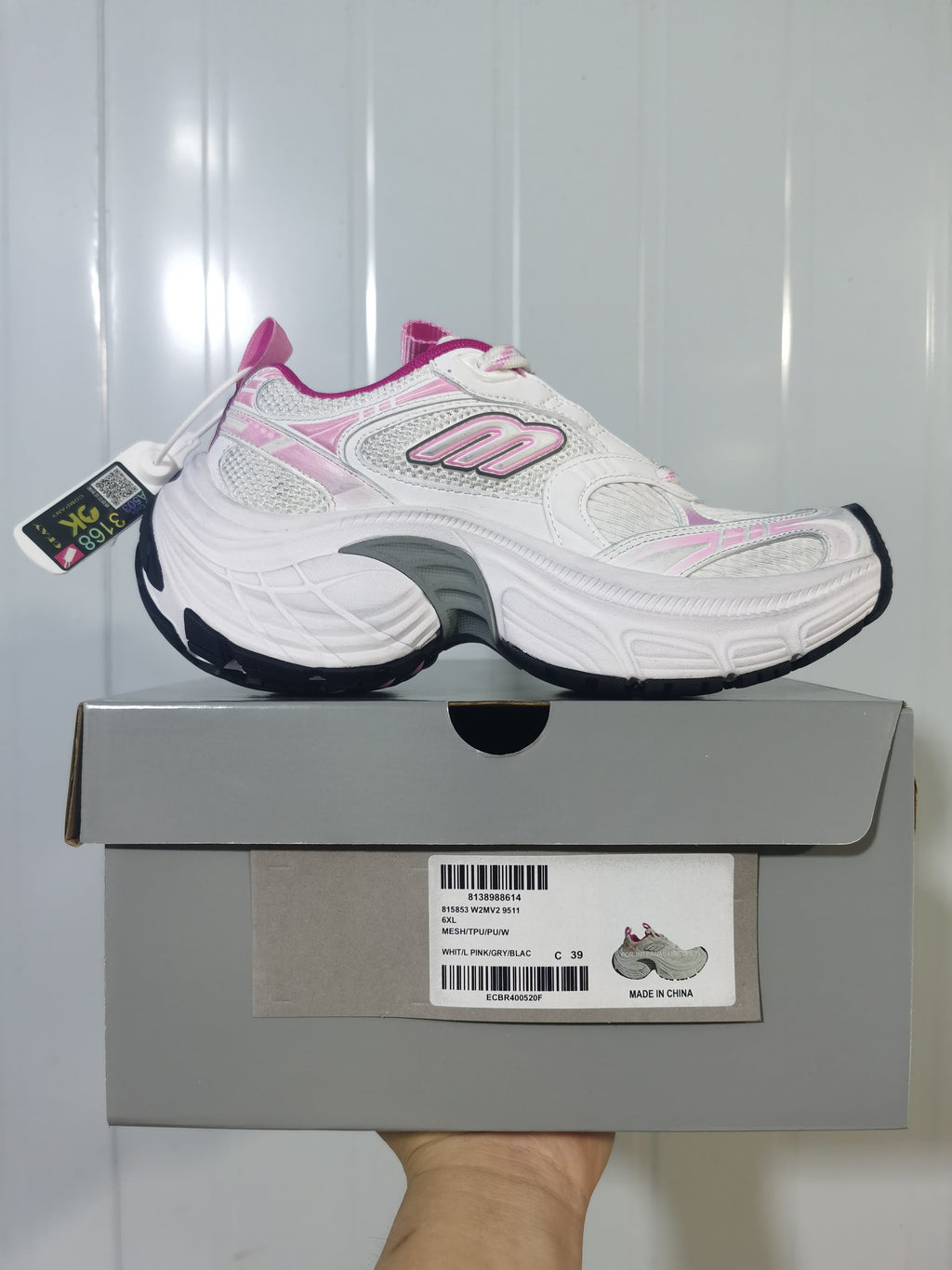 Skechers 9511 White Pink Gray Sneakers