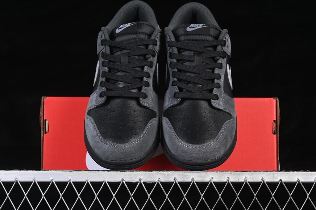 Nike SB Dunk Low Black and Grey Sneakers II7636-001