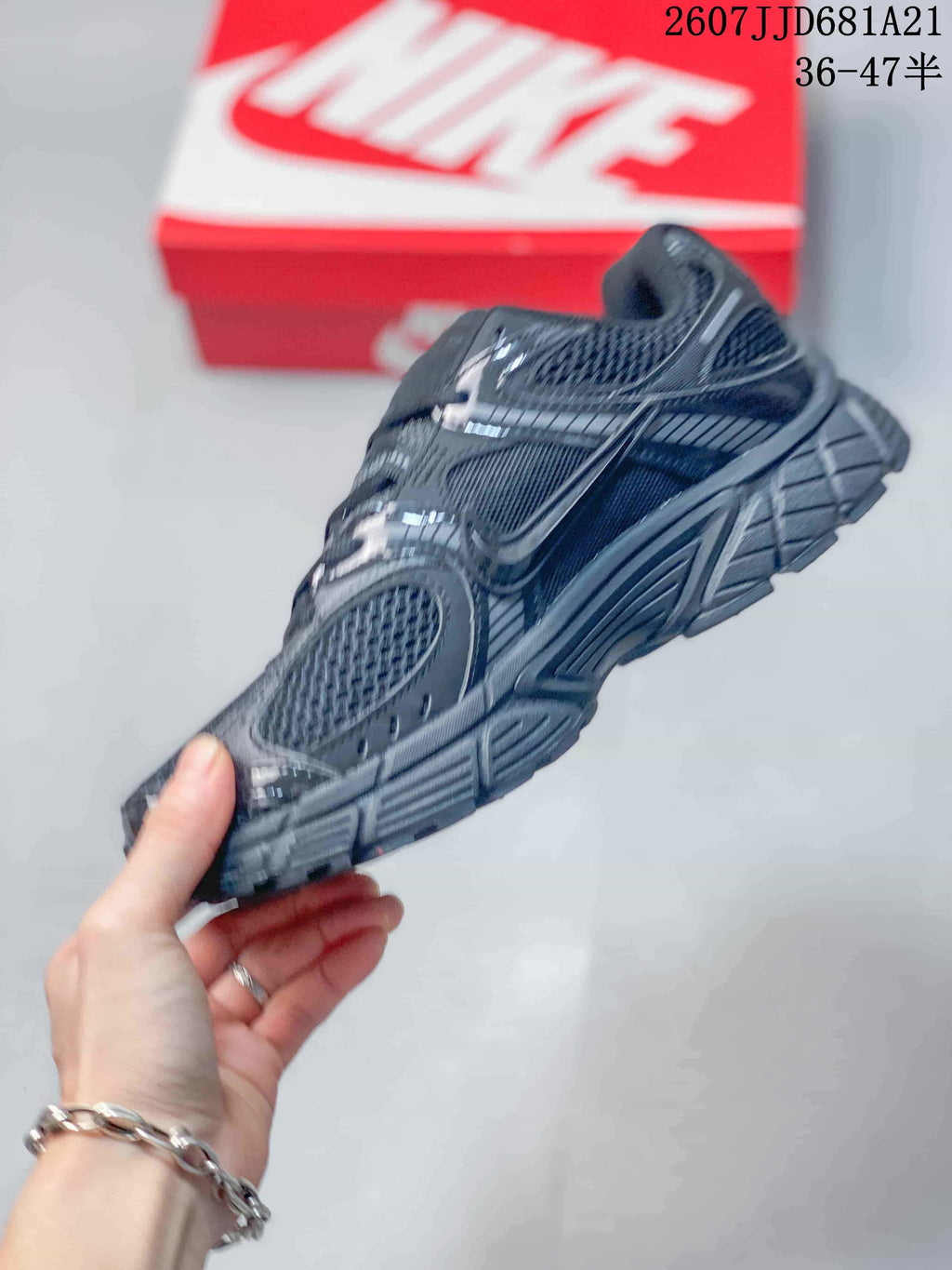Nike V5 RNR Sneakers Black 2607JJD681A21