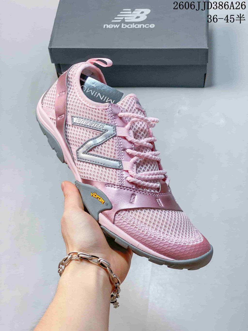 New Balance MT10O Issey Miyake Low-Top Trail Sneakers Pink JJD386A26