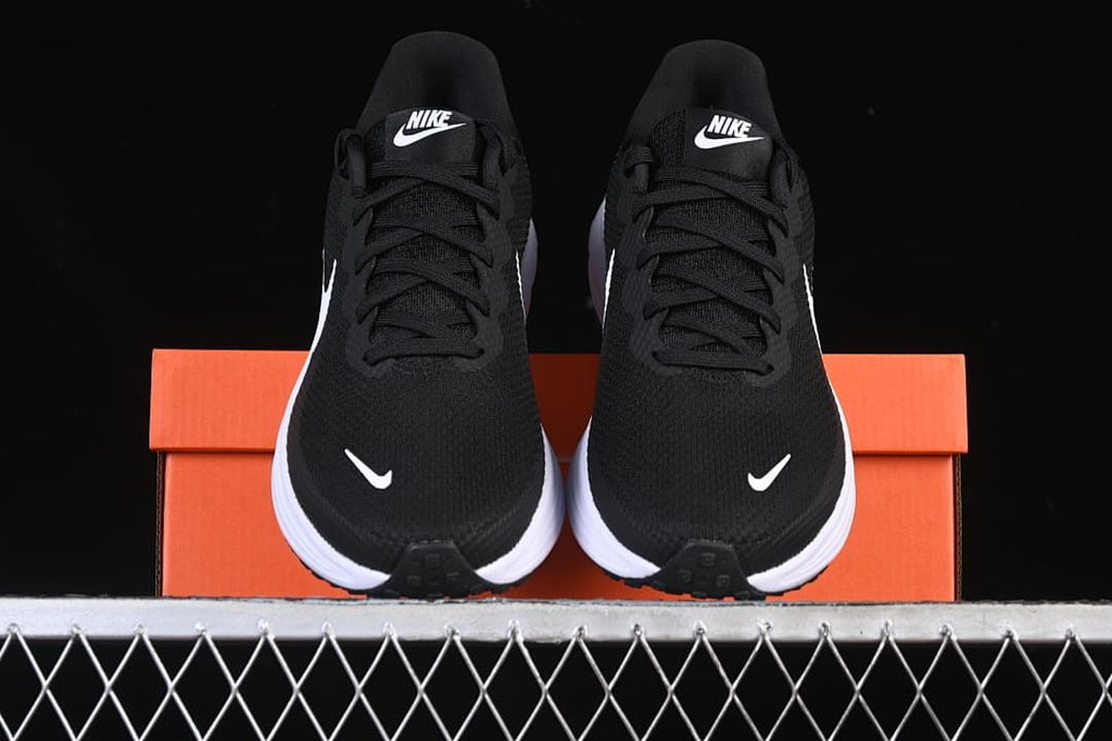 Nike Revolution 8 Running Shoes Black White HJ9198-003