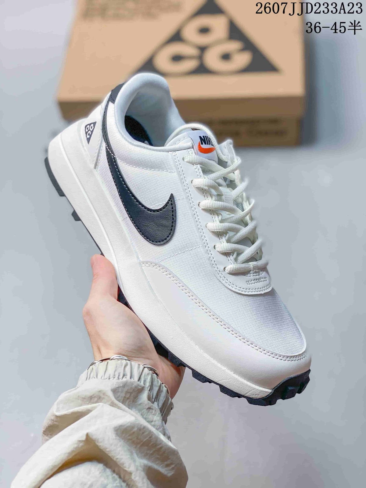 Nike ACG LDV Trail Sneakers White Navy 712130RRY