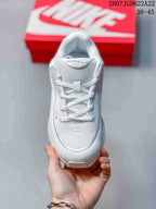 Nike Uplift SC Low-Top Sneakers White 712220WPR