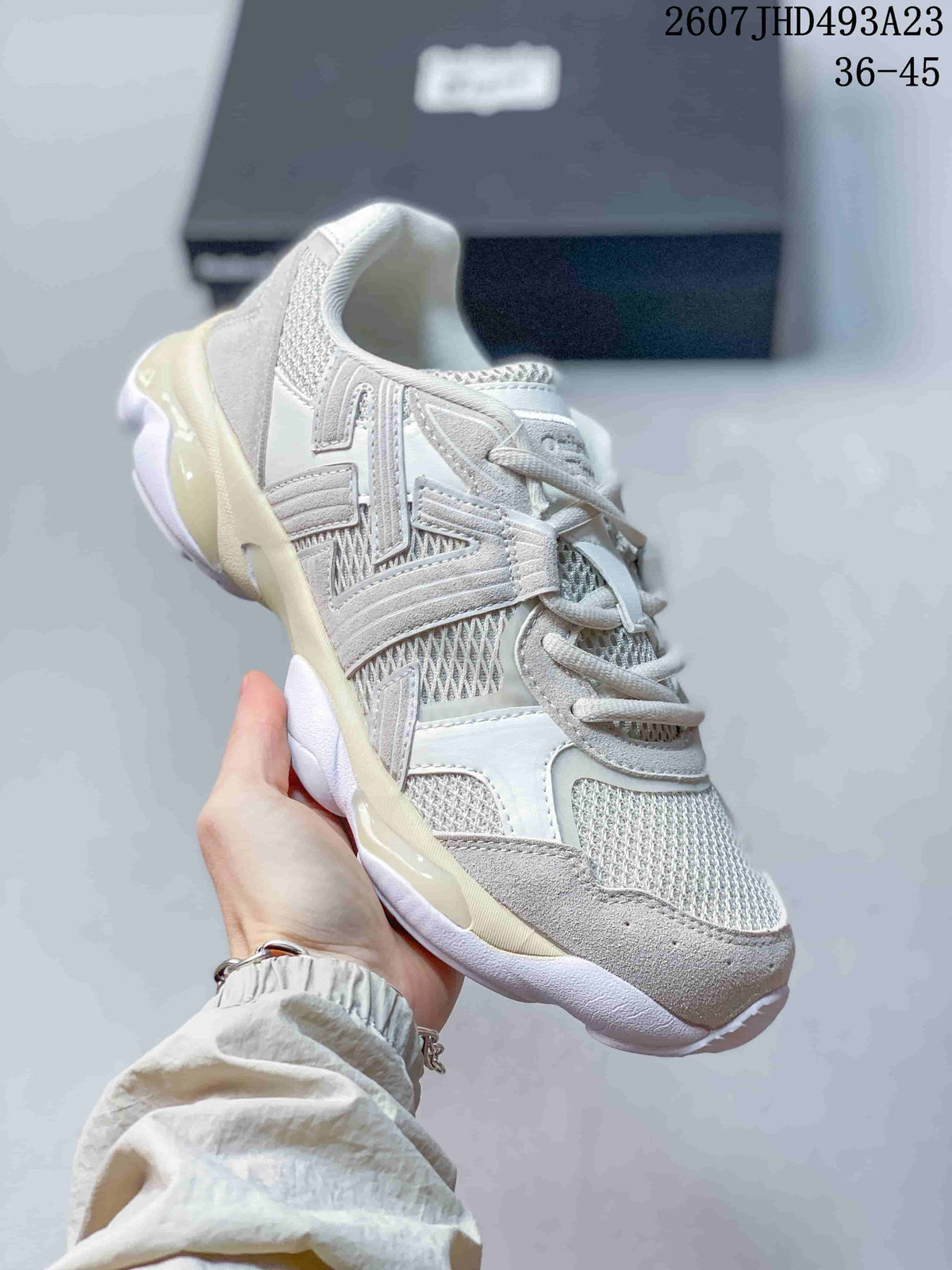 Onitsuka Tiger TIGRUN Retro Sneakers White Gray JHD493A23