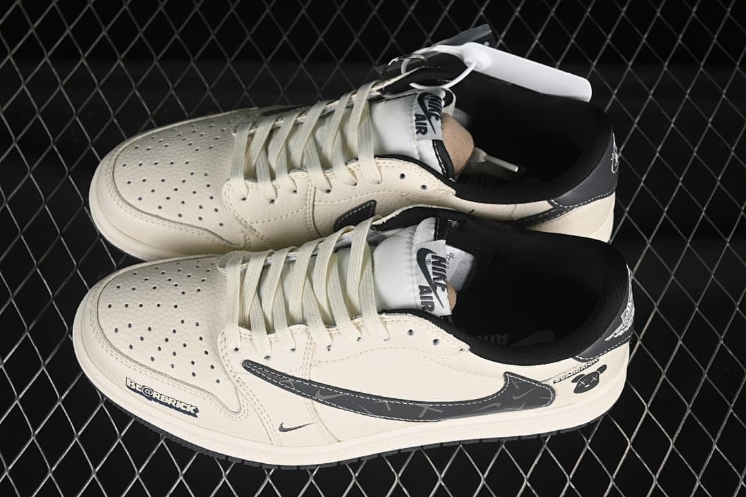 Travis Scott x Fragment Design Air Jordan 1 Low OG SP Sneakers