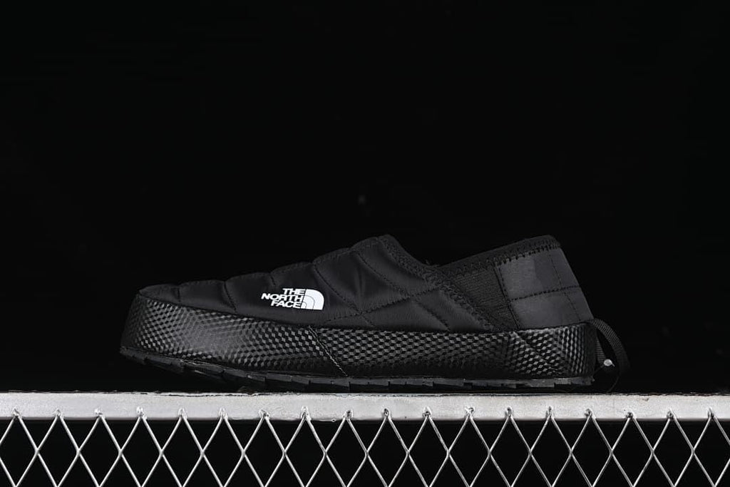 The North Face ThermoBall Traction Mule Black NFOA3UZN-KY4