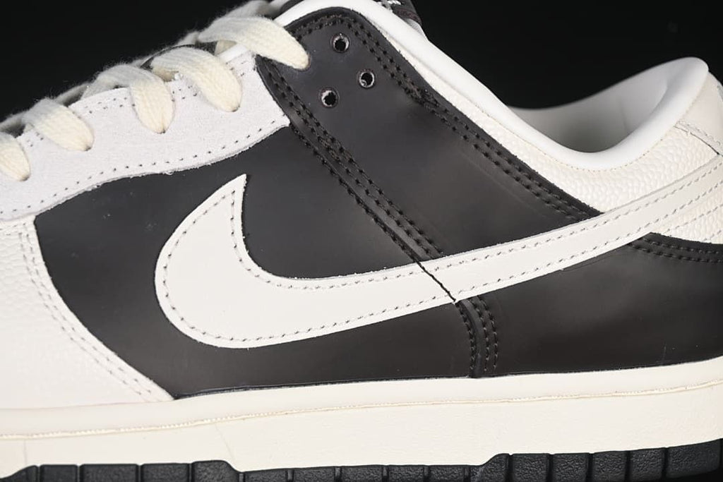Nike SB Dunk Low Black and White Sneaker IH7333-200
