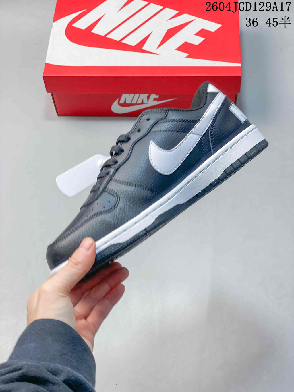 Nike Big Low Men's Low-Top Sneakers, Navy and White 355152