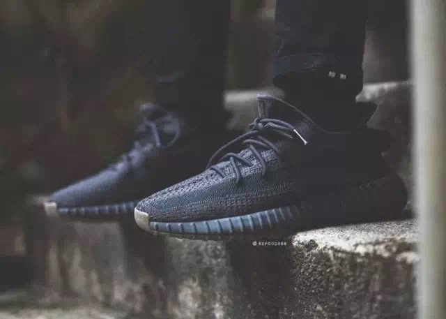 adidas Yeezy Boost 350 V2 Cinder Sneakers FY2903