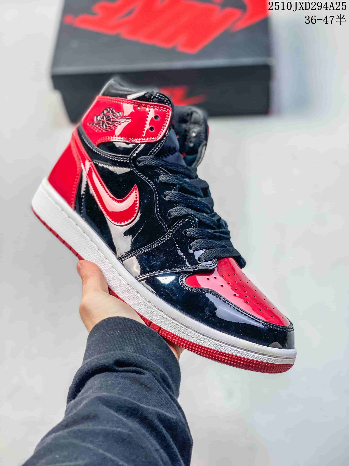 Air Jordan 1 Retro High OG Color-Block High-Top Sneakers