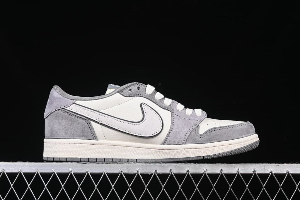 Travis Scott x Fragment Design x Air Jordan 1 Low OG SP Sneakers