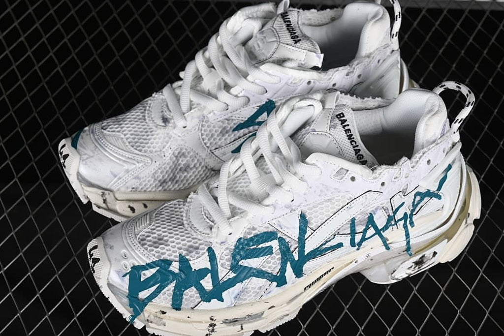 Balenciaga Runner 7.0 Multicolor Graphic Sneakers W3RNY0133