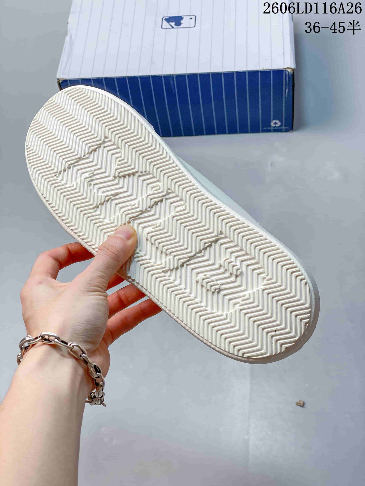 MLB Chunky Classic White Low-Top Sneakers 3ASXAM82N