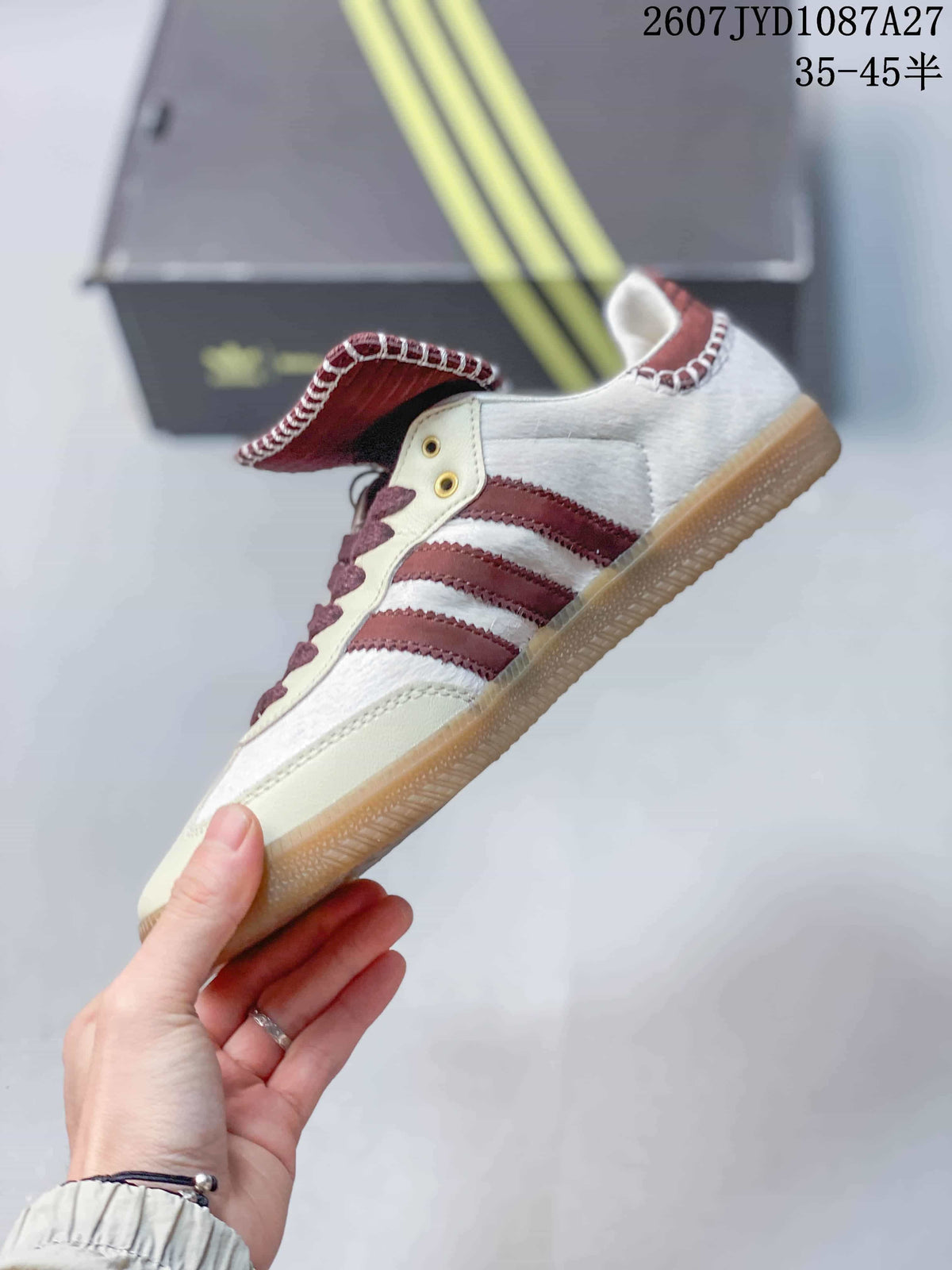 adidas Originals Samba ADV Sneakers Cream Burgundy