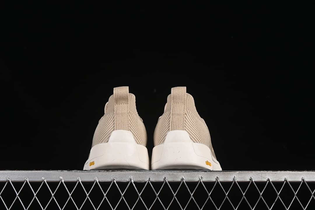 The North Face NF0A8AD94QI-082 Sand Low-Top Shoes