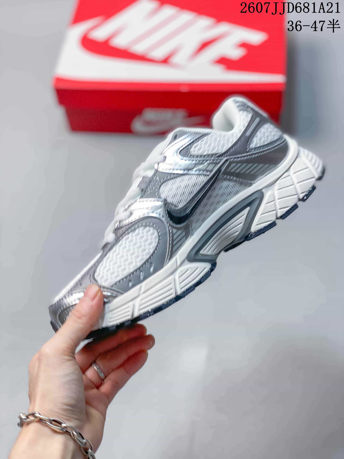 Nike V5 RNR White Grey Casual Sneakers JD681A21