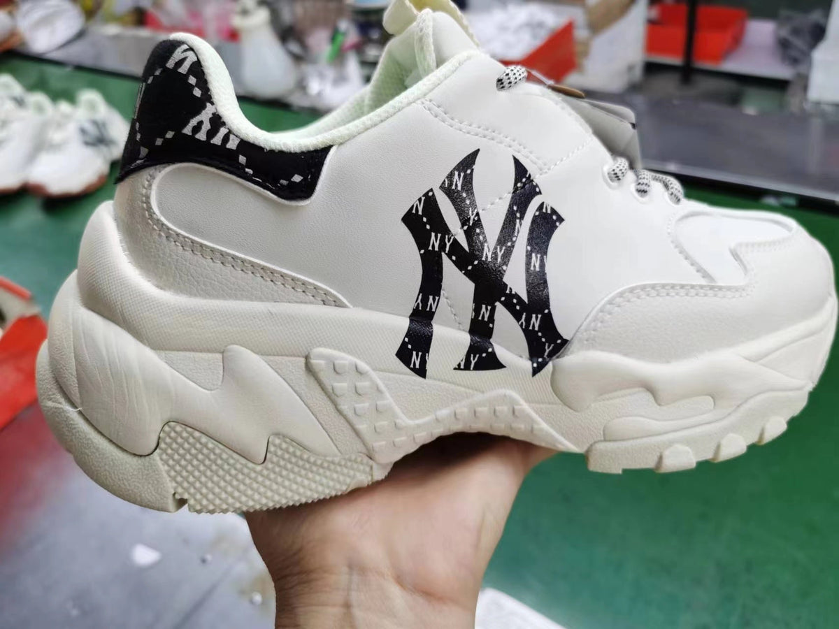 MLB Chunky Sneakers Off-White Black NY Logo