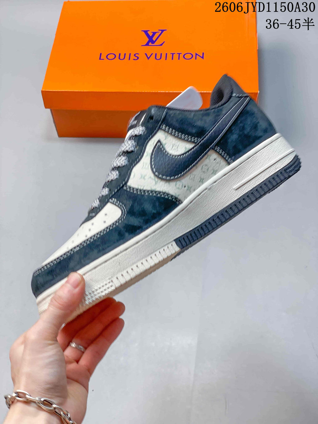 Nike Air Force 1 '07 Low Black and White Sneakers